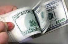 Где живет самая богатая женщина мира?